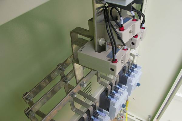 通州配电柜-应急照明配电柜使用对工作人员的具